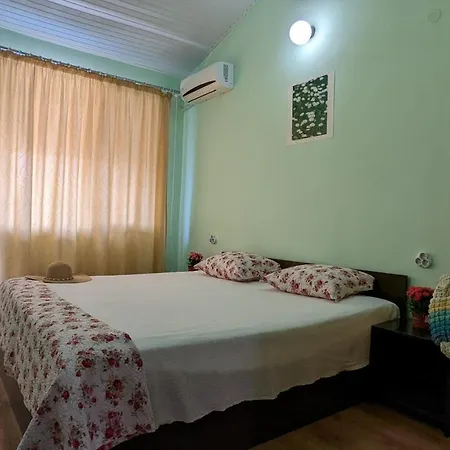 Guest house Stoyanovi 2*